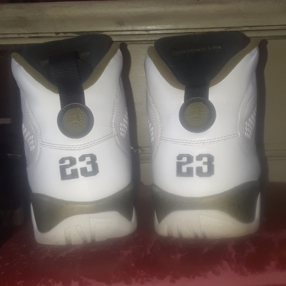 Shoes - Picture 2 of 3